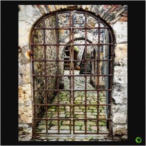 K033